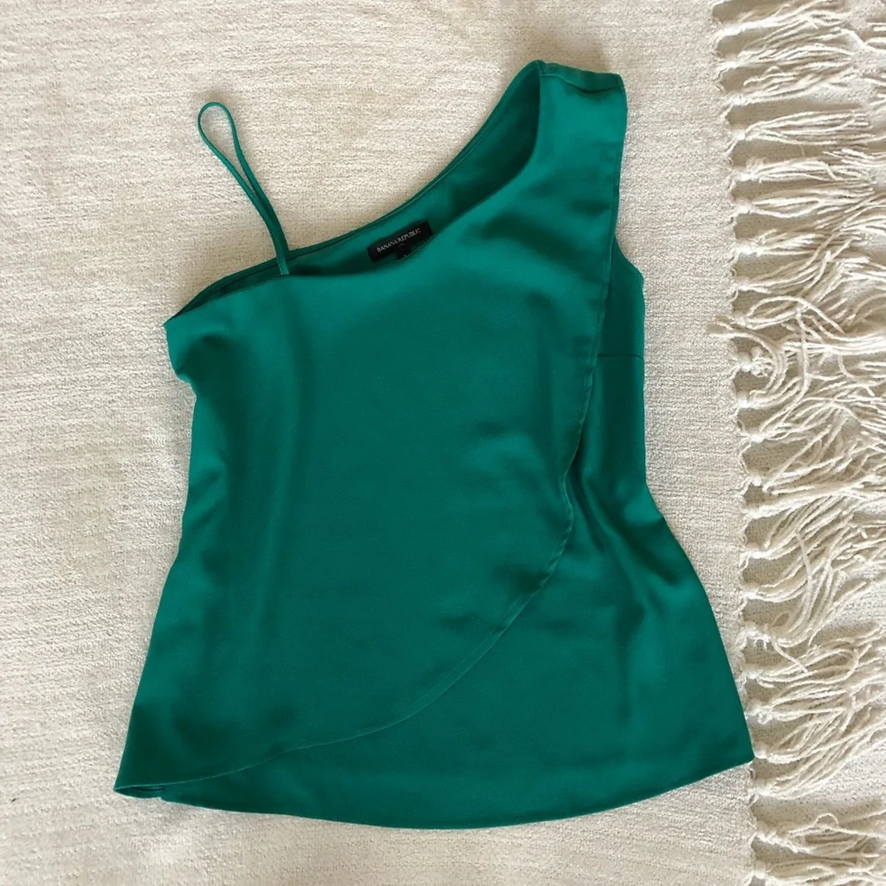Banana Republic Emerald Green One-Shoulder Tank Top - Picture 6 of 6